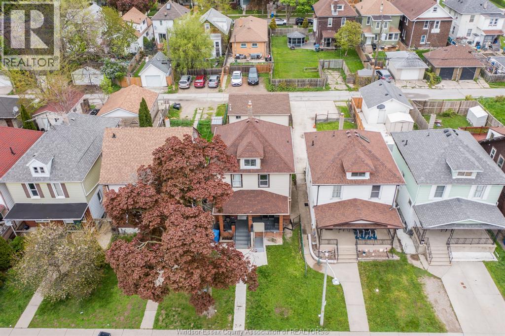 748 MOY, Windsor, Ontario, N9A2N6 — Photo 2