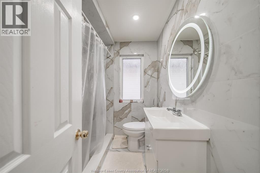 748 MOY, Windsor, Ontario, N9A2N6 — Photo 22