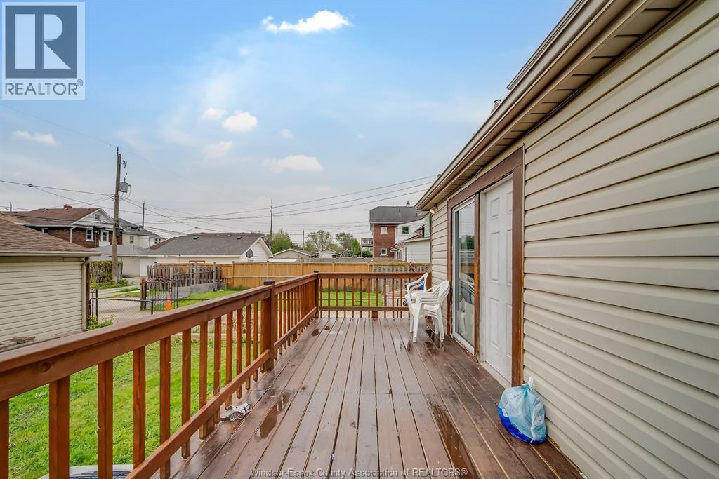 748 MOY, Windsor, Ontario, N9A2N6 — Photo 35