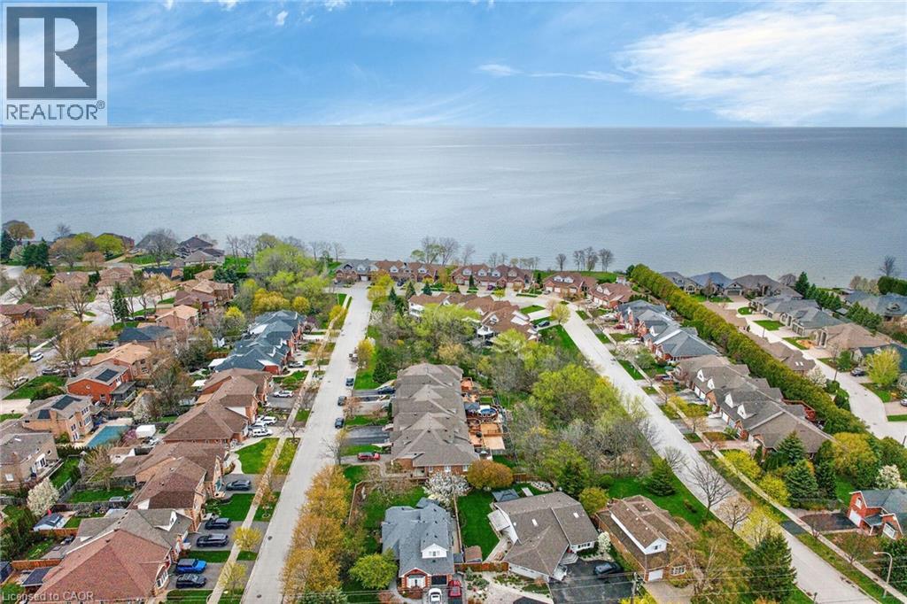 83 MORRISON Crescent, Grimsby, Ontario, L3M5K5 — Photo 2