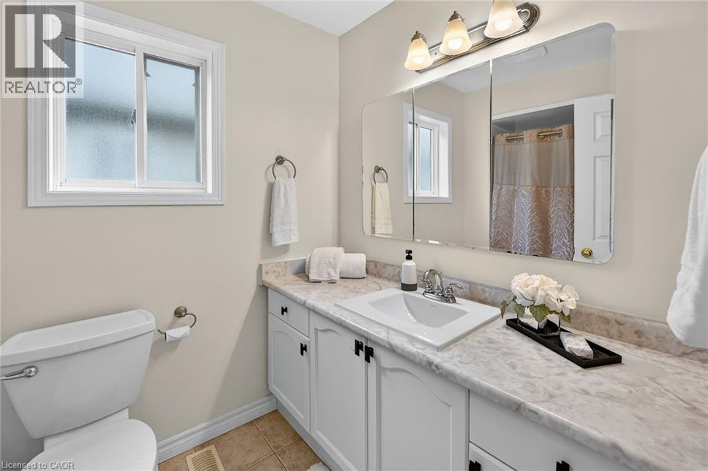 83 MORRISON Crescent, Grimsby, Ontario, L3M5K5 — Photo 21