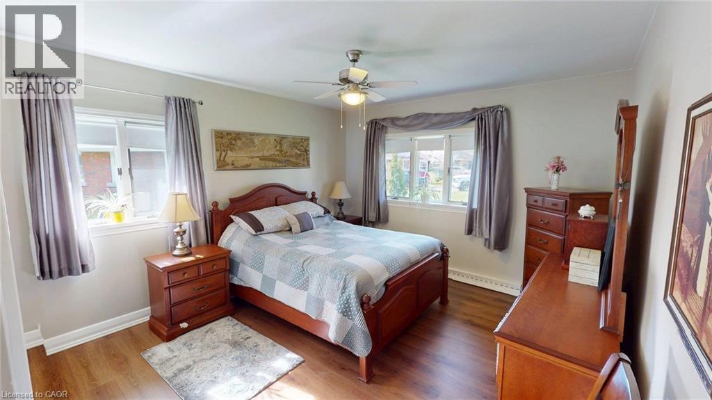 16 DALEVIEW Crescent, Fonthill, Ontario, L0S1E0 — Photo 12