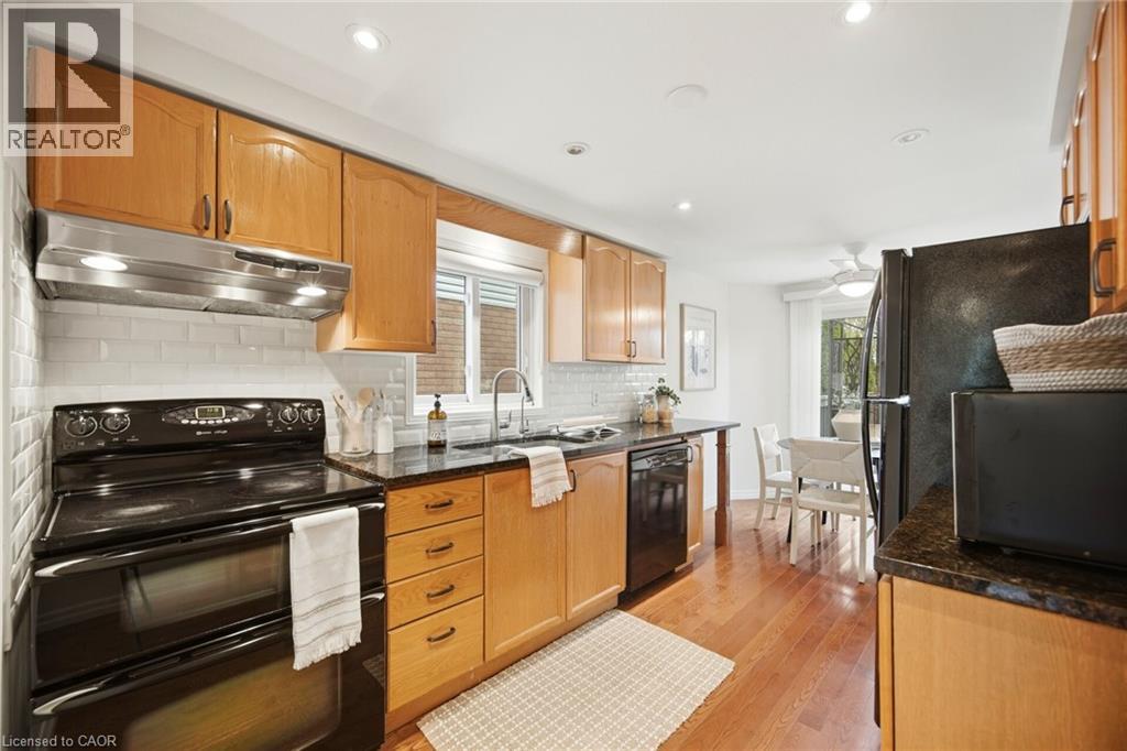 232 AUBURN Drive, Waterloo, Ontario, N2K3T3 — Photo 19