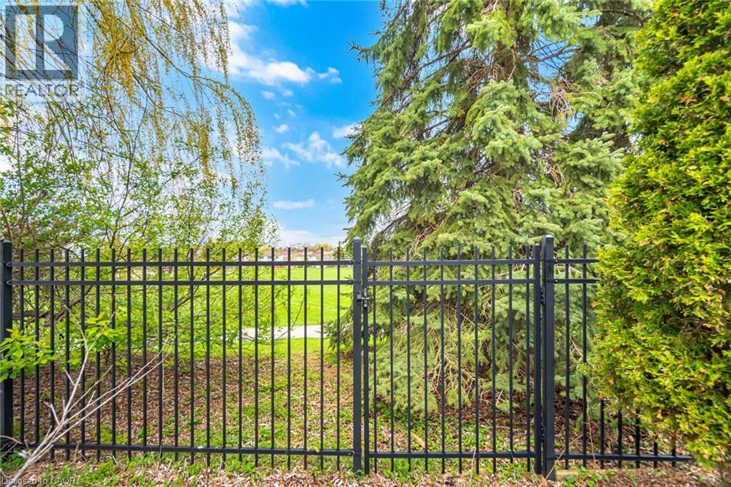 232 AUBURN Drive, Waterloo, Ontario, N2K3T3 — Photo 47