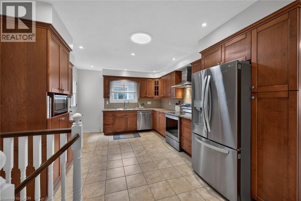 55 HORIZON Court, Hamilton, Ontario, L9B1W9 — Photo 13