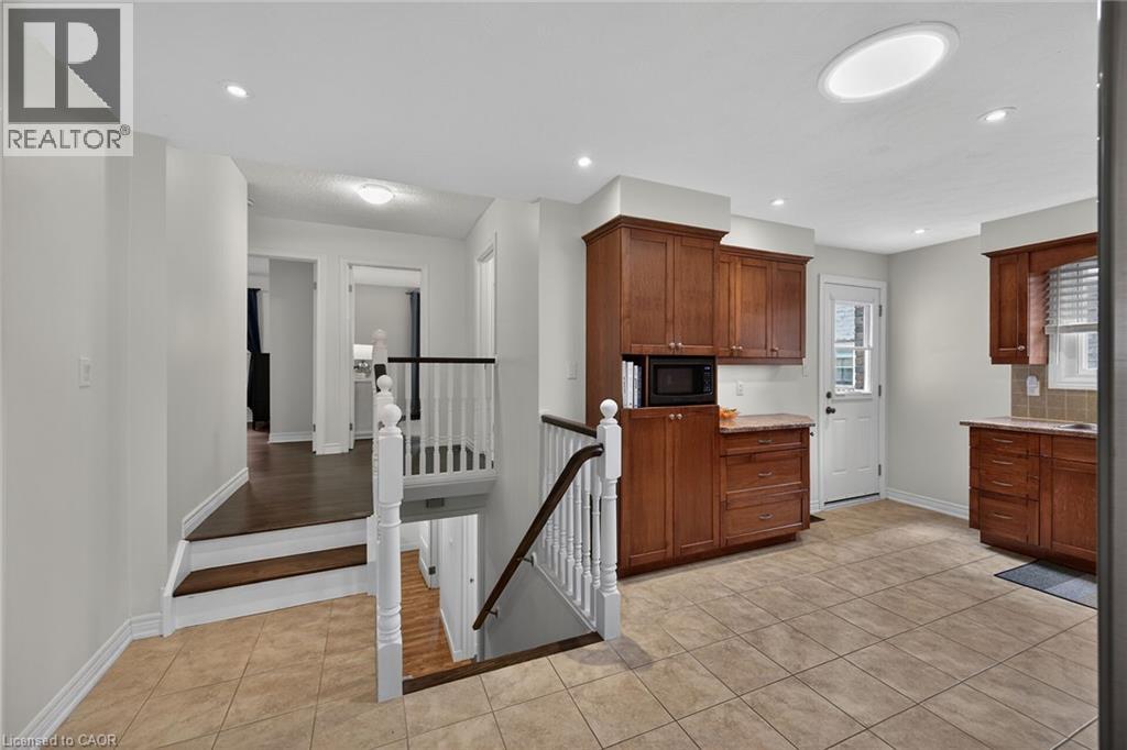 55 HORIZON Court, Hamilton, Ontario, L9B1W9 — Photo 18