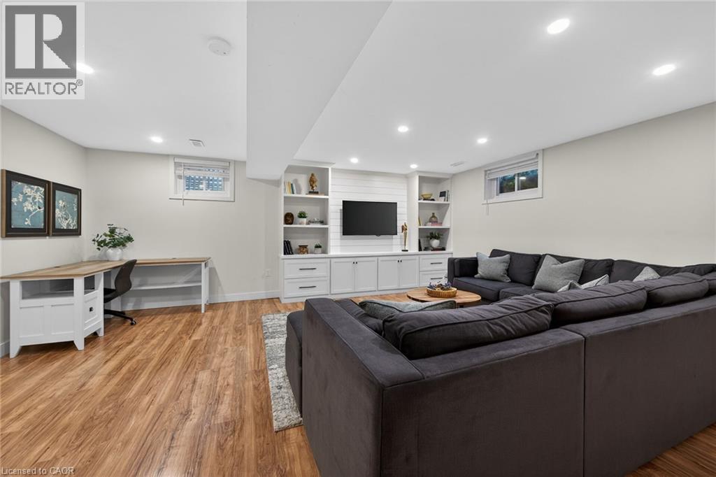 55 HORIZON Court, Hamilton, Ontario, L9B1W9 — Photo 22