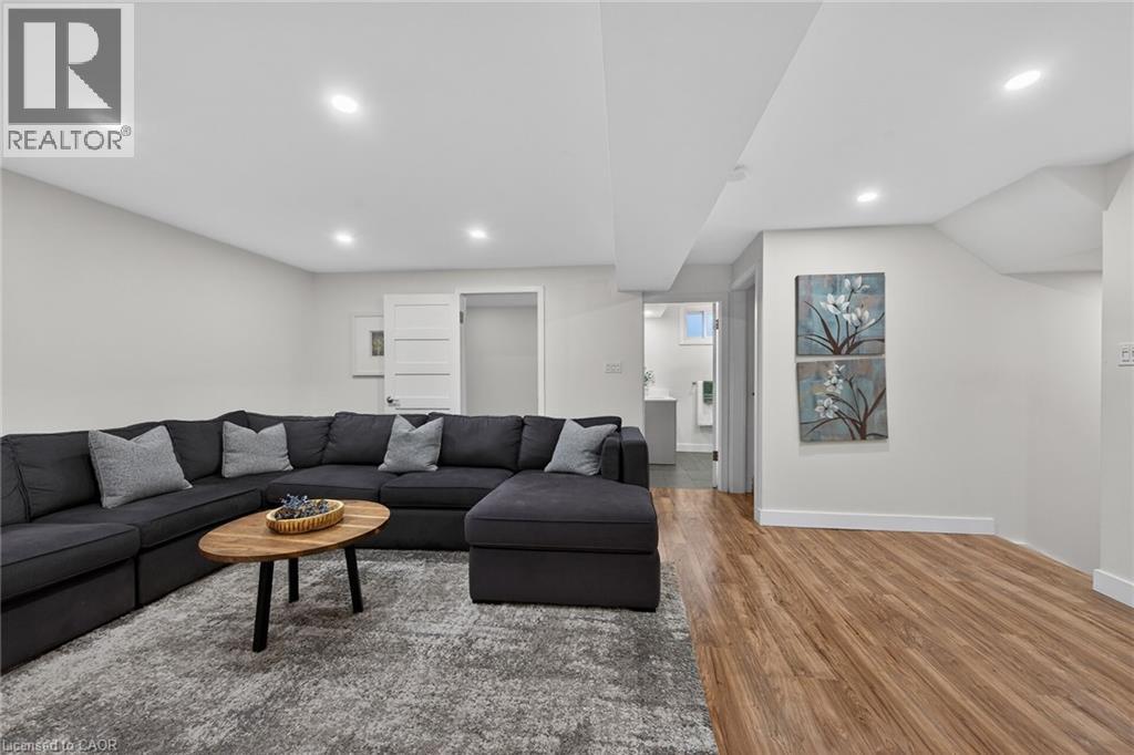 55 HORIZON Court, Hamilton, Ontario, L9B1W9 — Photo 25