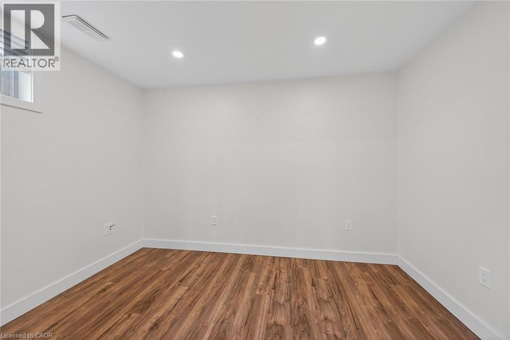 55 HORIZON Court, Hamilton, Ontario, L9B1W9 — Photo 27
