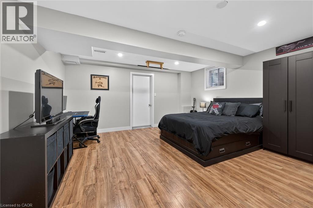 55 HORIZON Court, Hamilton, Ontario, L9B1W9 — Photo 31