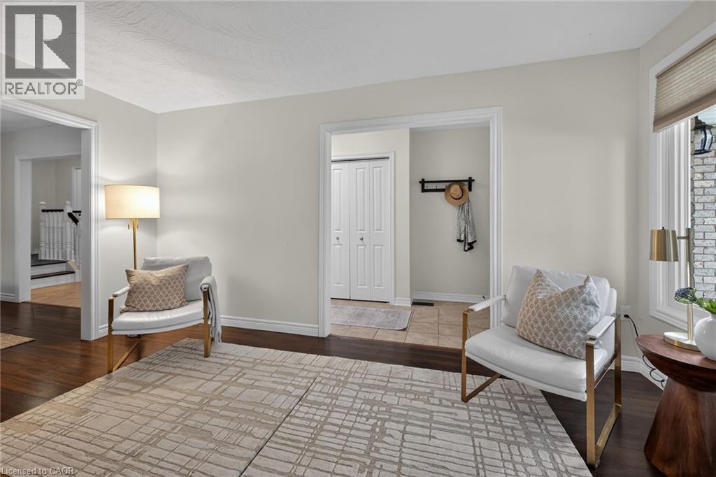 55 HORIZON Court, Hamilton, Ontario, L9B1W9 — Photo 6