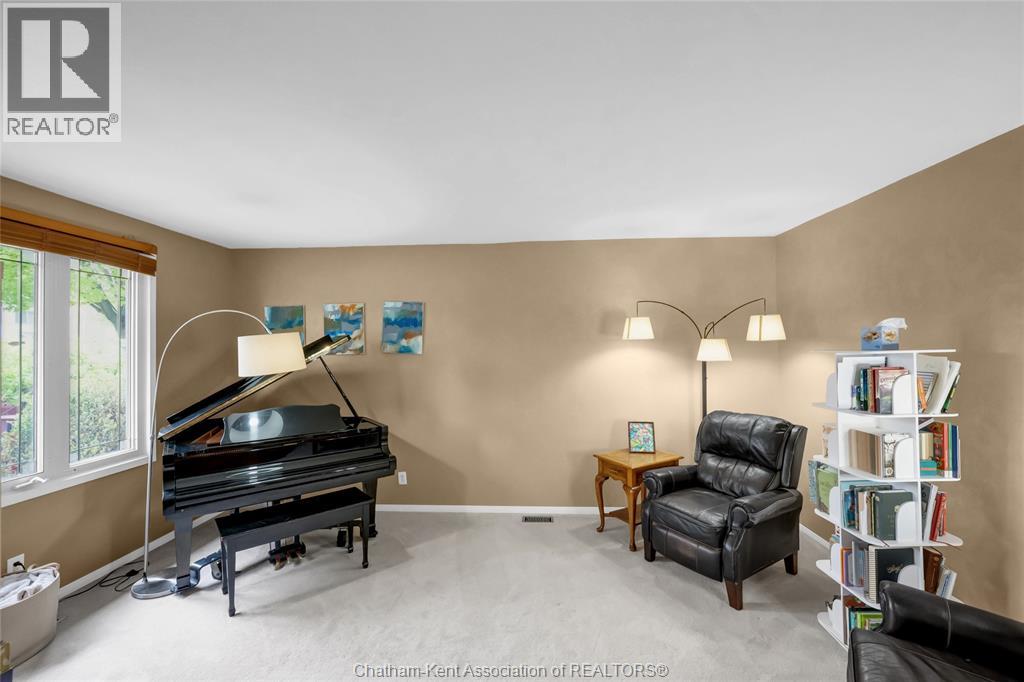 76 THORNHILL CRESCENT, Chatham, Ontario, N7L4M3 — Photo 18