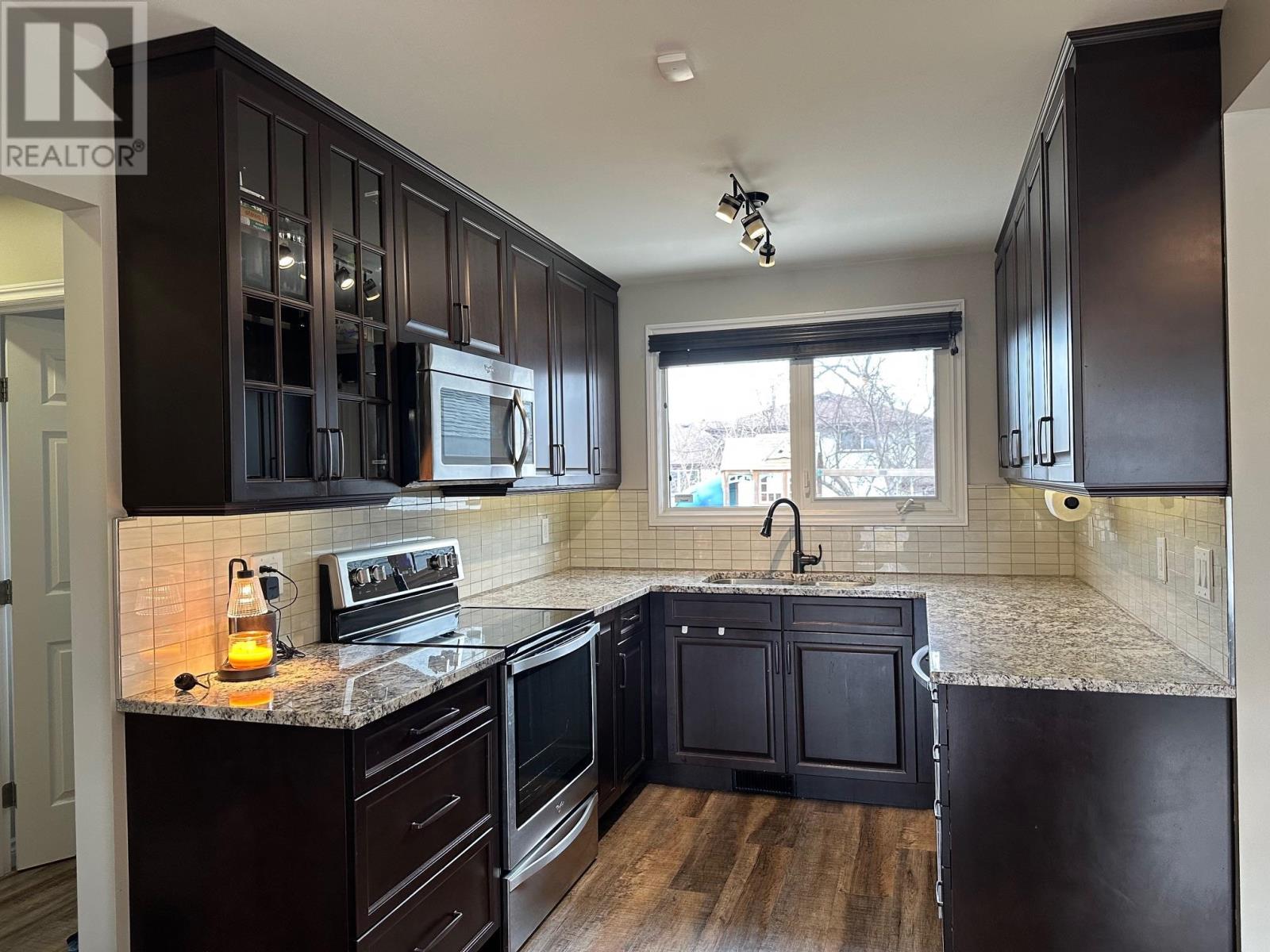 537 Parkway DR, Thunder Bay, Ontario, P7C5C9 — Photo 6