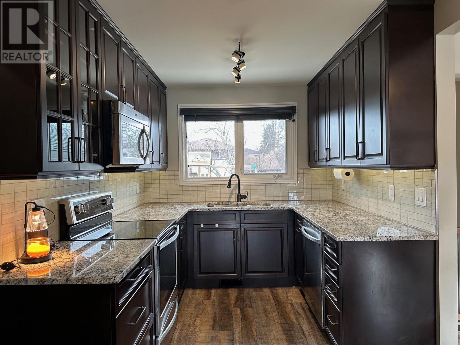 537 Parkway DR, Thunder Bay, Ontario, P7C5C9 — Photo 7