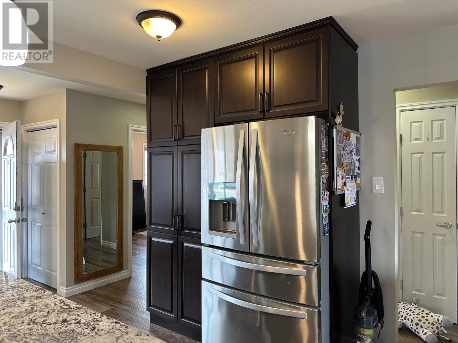 537 Parkway DR, Thunder Bay, Ontario, P7C5C9 — Photo 8