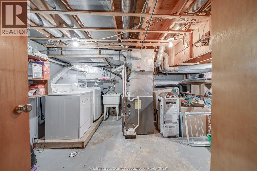 4049 WHITNEY AVENUE, Windsor, Ontario, N9C2C7 — Photo 42