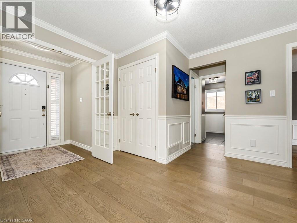 19 GALLEY Road, Ancaster, Ontario, L9G4S8 — Photo 3