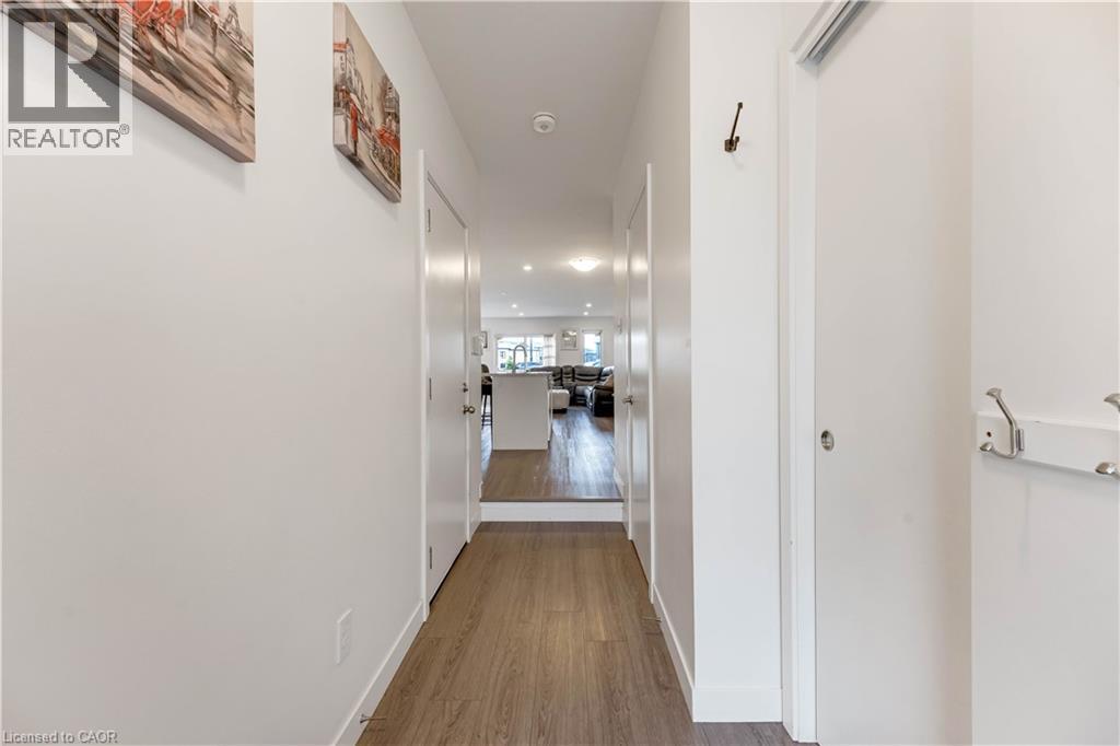 91 PONY Way, Kitchener, Ontario, N2R0R8 — Photo 3