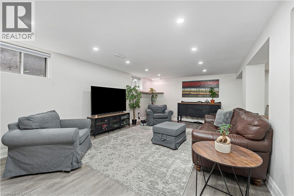 1063 MAPLEHURST Avenue, Burlington, Ontario, L7T3G3 — Photo 14