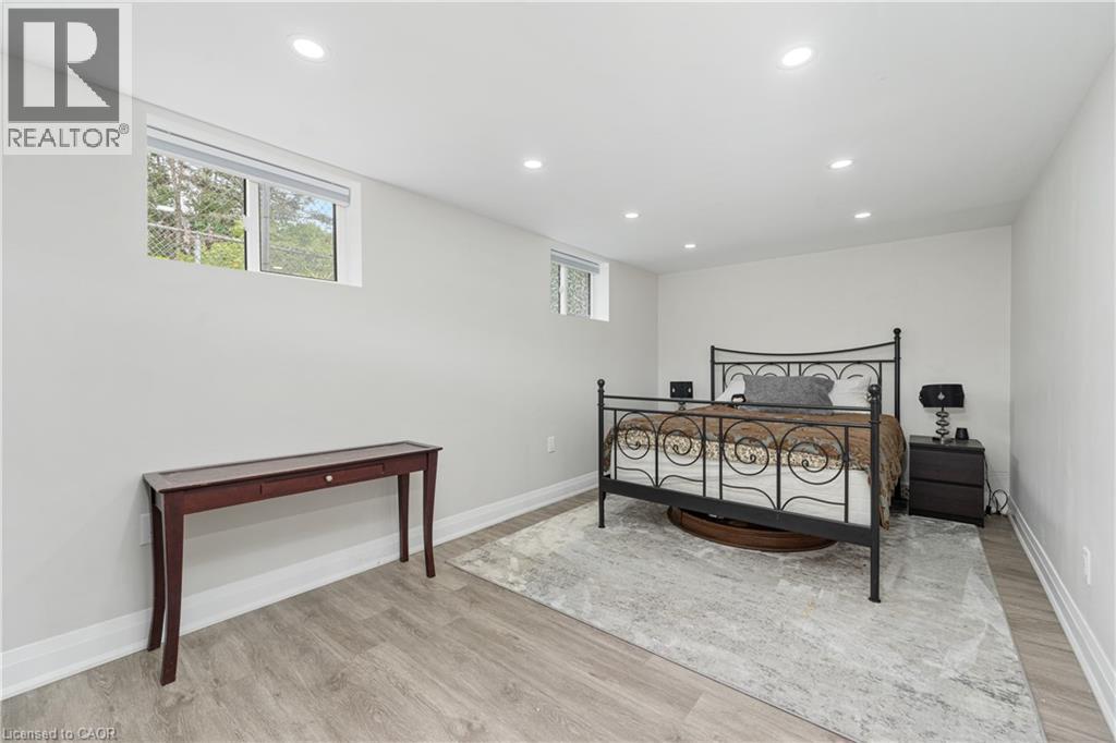 1063 MAPLEHURST Avenue, Burlington, Ontario, L7T3G3 — Photo 17