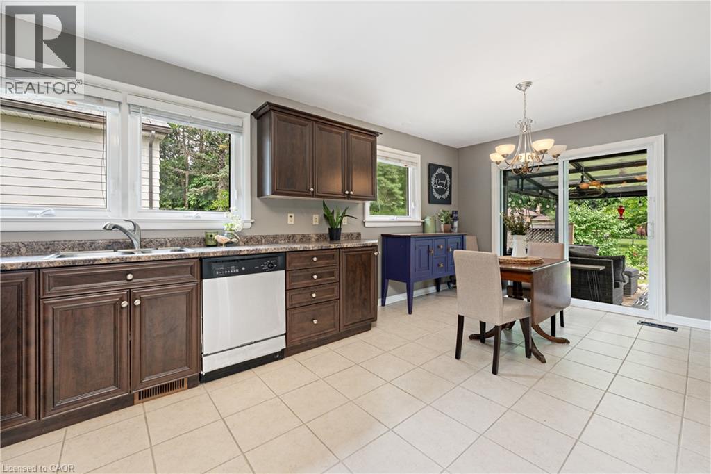 1063 MAPLEHURST Avenue, Burlington, Ontario, L7T3G3 — Photo 6