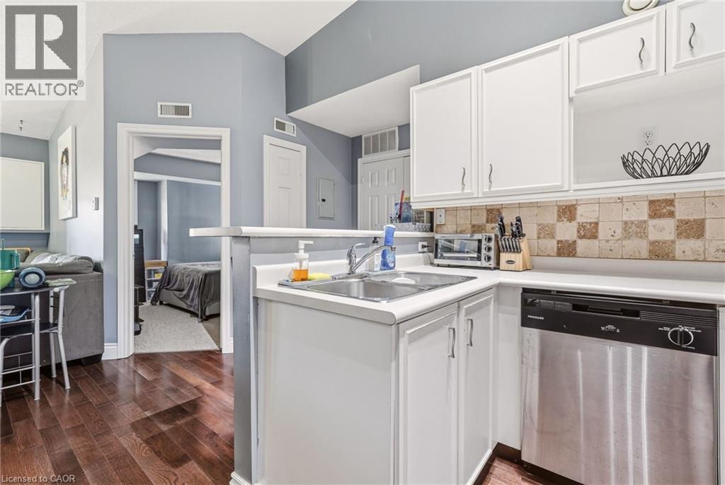 4005 KILMER Drive Unit# 406, Burlington, Ontario, L7M4M2 — Photo 8