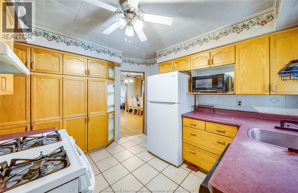 879 FELIX, Windsor, Ontario, N9C3L1 — Photo 19