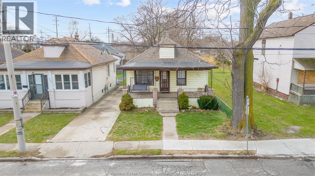 879 FELIX, Windsor, Ontario, N9C3L1 — Photo 2