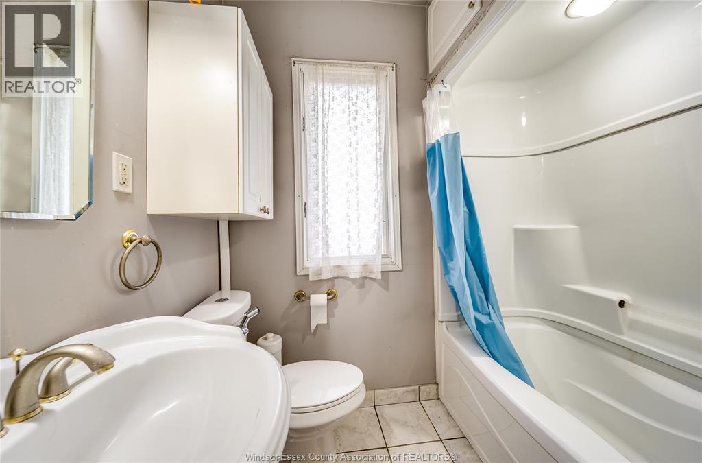 879 FELIX, Windsor, Ontario, N9C3L1 — Photo 29