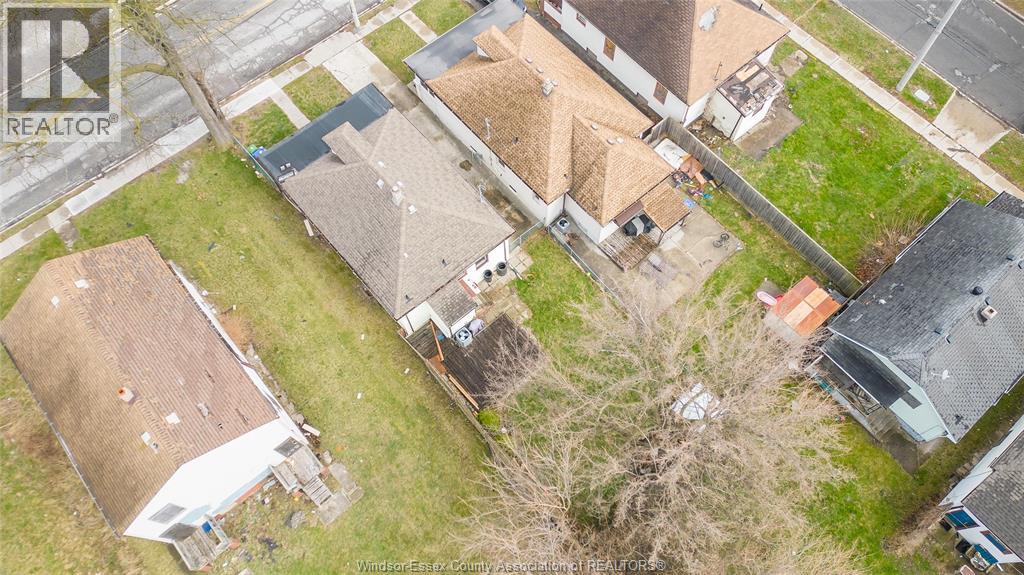 879 FELIX, Windsor, Ontario, N9C3L1 — Photo 6