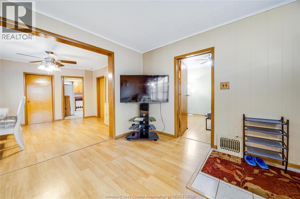879 FELIX, Windsor, Ontario, N9C3L1 — Photo 7