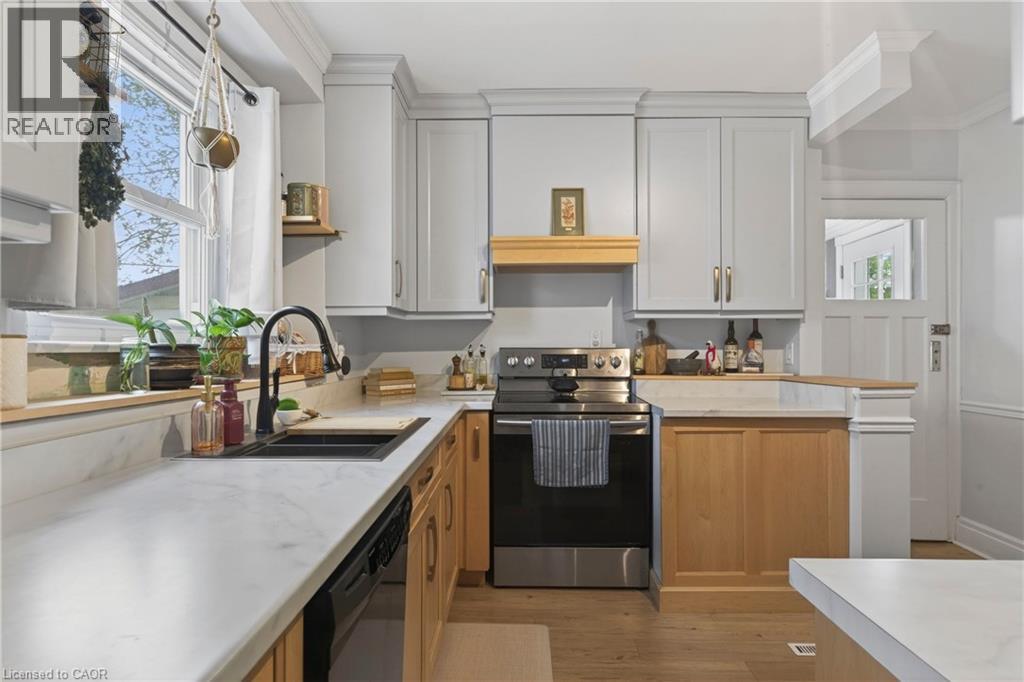 206 YORK Street, St. Catharines, Ontario, L2R6G4 — Photo 20
