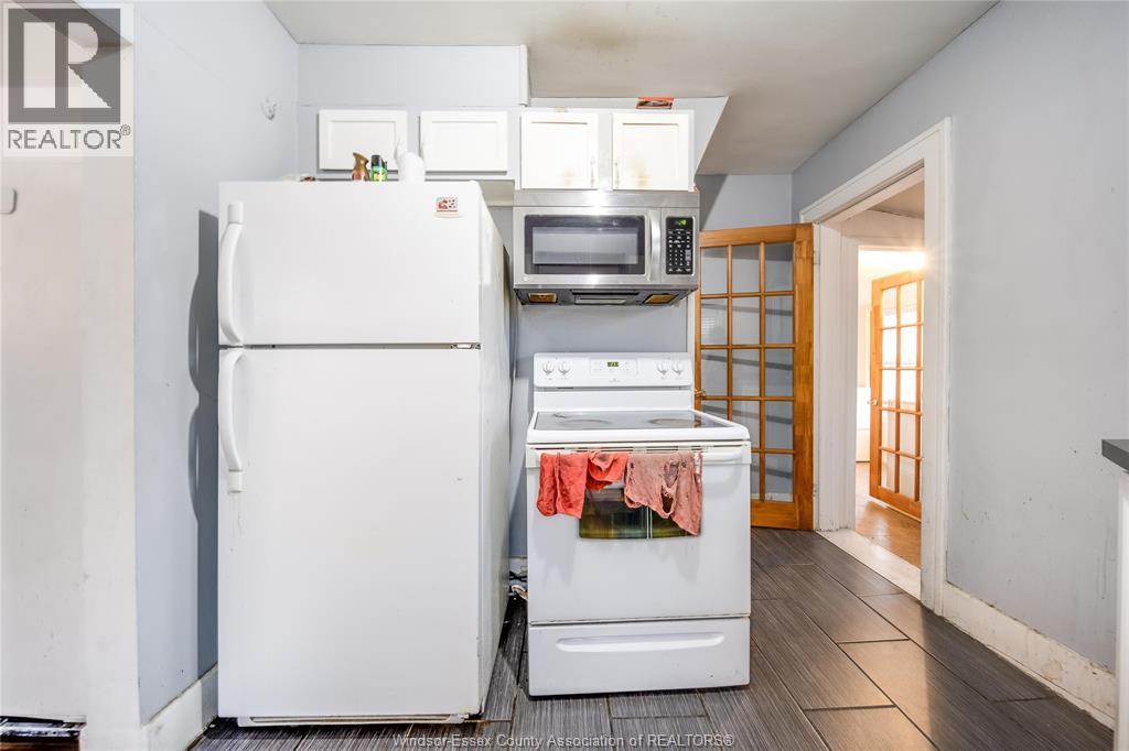 961 CURRY AVENUE, Windsor, Ontario, N9B2C4 — Photo 10