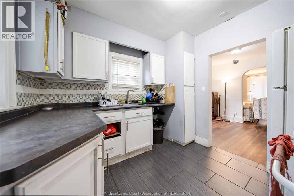 961 CURRY AVENUE, Windsor, Ontario, N9B2C4 — Photo 9