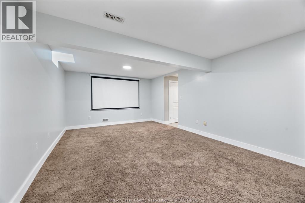1335 MAPLE, LaSalle, Ontario, N9J0B3 — Photo 34