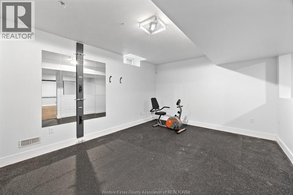 1335 MAPLE, LaSalle, Ontario, N9J0B3 — Photo 35