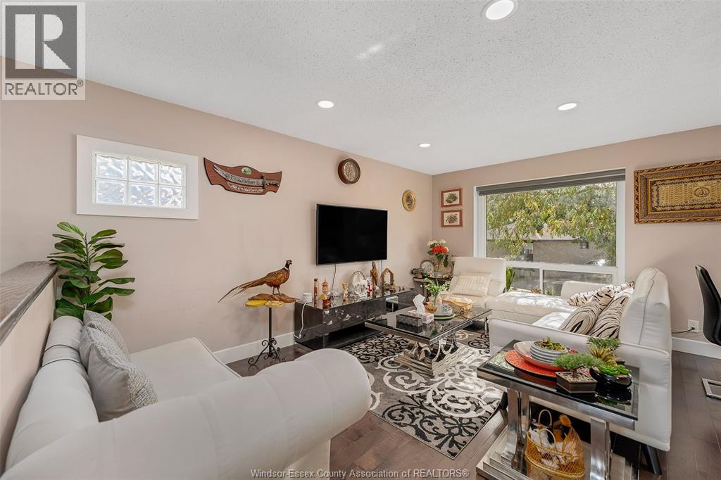 9978 FOREST GLADE COURT Unit# 5, Windsor, Ontario, N8R2B9 — Photo 6
