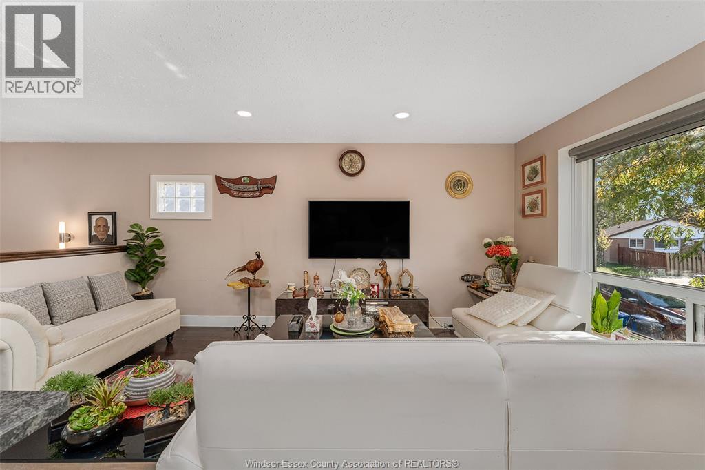 9978 FOREST GLADE COURT Unit# 5, Windsor, Ontario, N8R2B9 — Photo 7