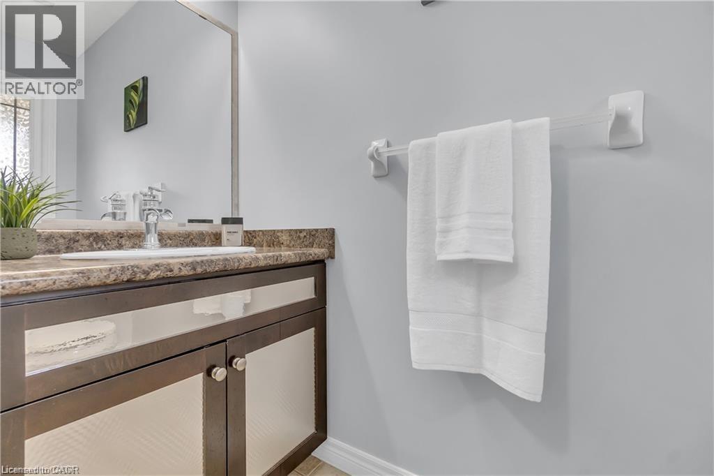 48 CLOUGH Crescent, Guelph, Ontario, N1L0G1 — Photo 15