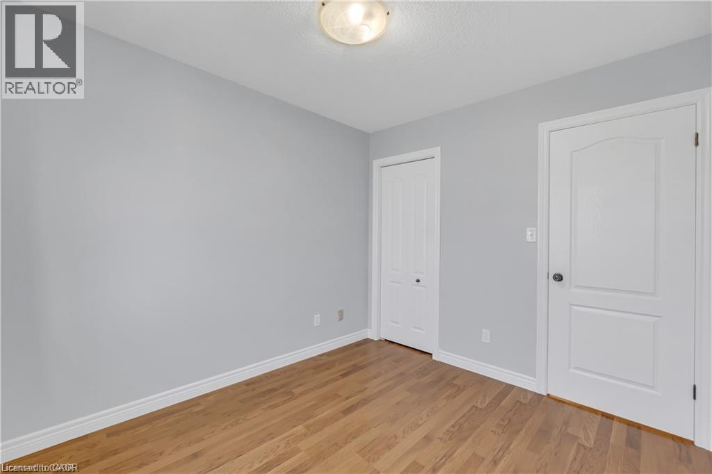 48 CLOUGH Crescent, Guelph, Ontario, N1L0G1 — Photo 20