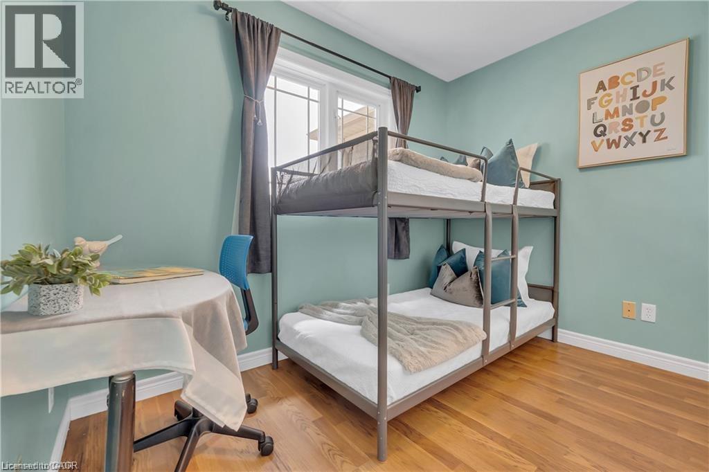 48 CLOUGH Crescent, Guelph, Ontario, N1L0G1 — Photo 22