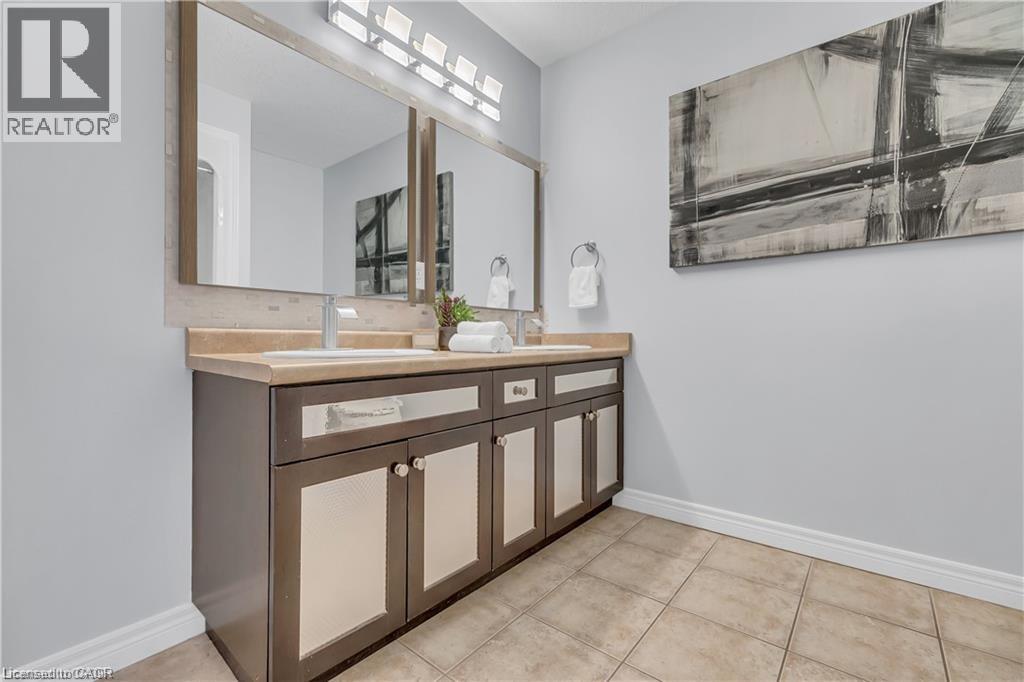 48 CLOUGH Crescent, Guelph, Ontario, N1L0G1 — Photo 23