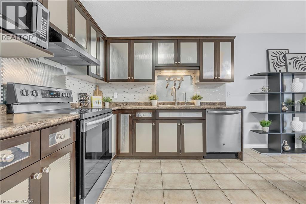 48 CLOUGH Crescent, Guelph, Ontario, N1L0G1 — Photo 6