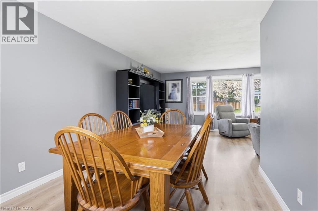 4 CLIFTON DOWNS Road, Hamilton, Ontario, L9C2P2 — Photo 10