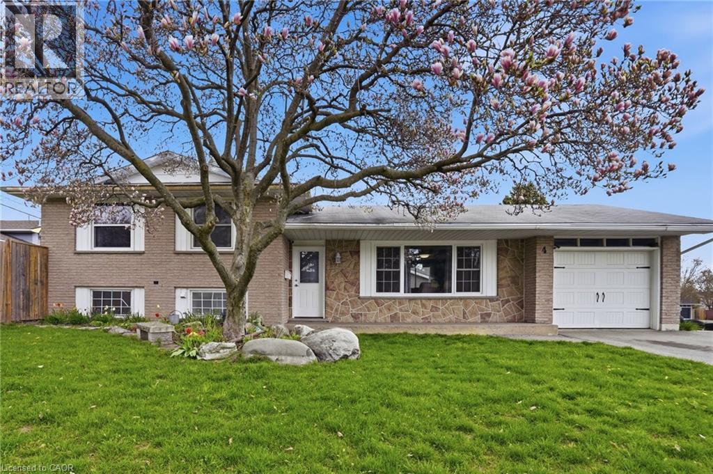 4 CLIFTON DOWNS Road, Hamilton, Ontario, L9C2P2 — Photo 2