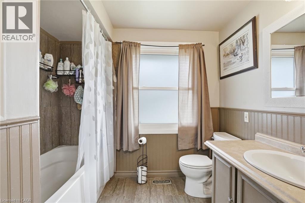 4 CLIFTON DOWNS Road, Hamilton, Ontario, L9C2P2 — Photo 23