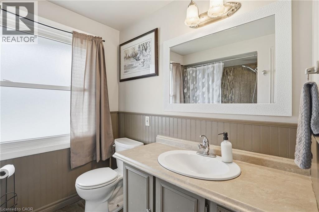 4 CLIFTON DOWNS Road, Hamilton, Ontario, L9C2P2 — Photo 24