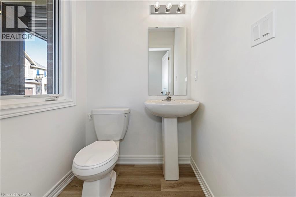 205 THAMES Way Unit# 31, Hamilton, Ontario, L0R1W2 — Photo 4