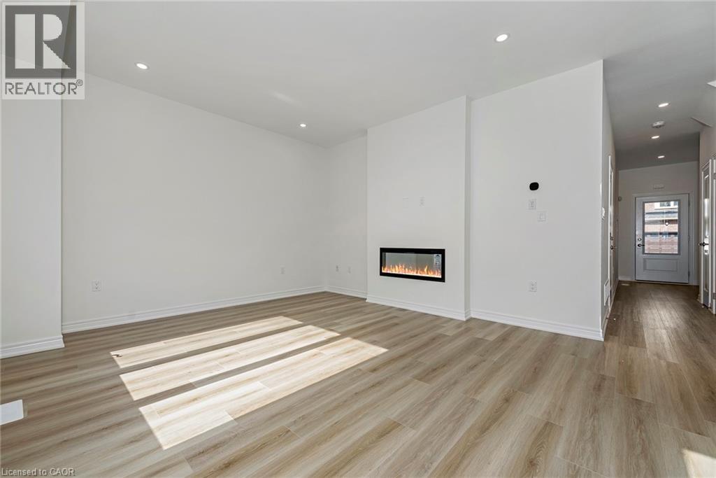 205 THAMES Way Unit# 31, Hamilton, Ontario, L0R1W2 — Photo 6