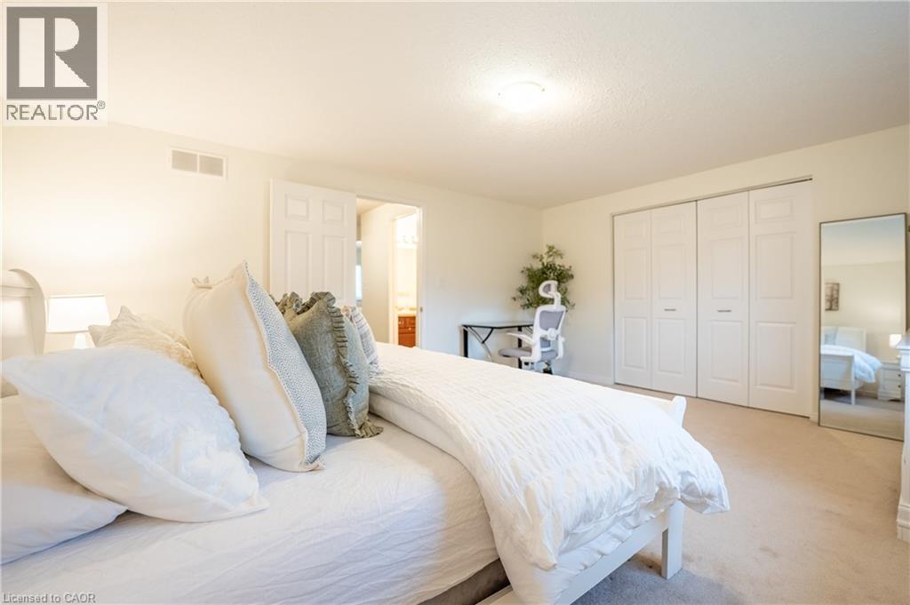 30 FALLOWFIELD Drive, Kitchener, Ontario, N2C0A8 — Photo 25